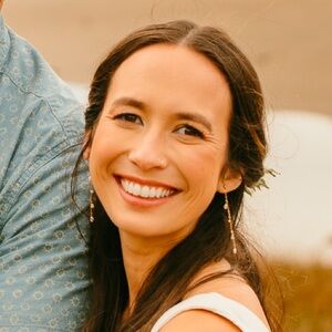 Meet your Posher, Alisha